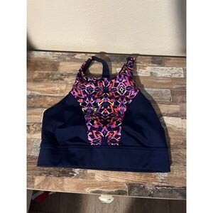 Women's tyr sports bra